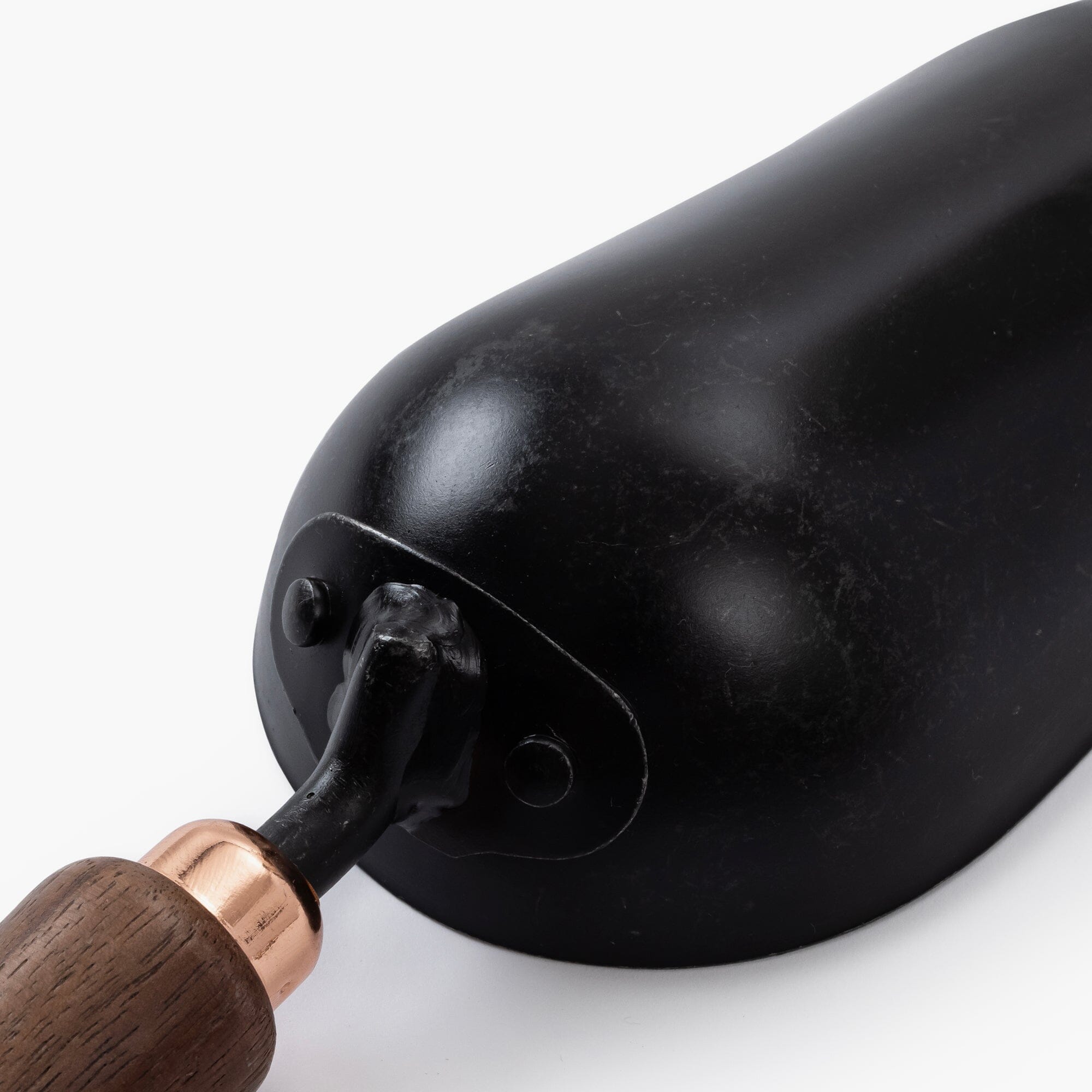 garden-scoop-04-04-GDN-092_GardenScoop_WalnutBlack_PDP_05 Garden Scoop