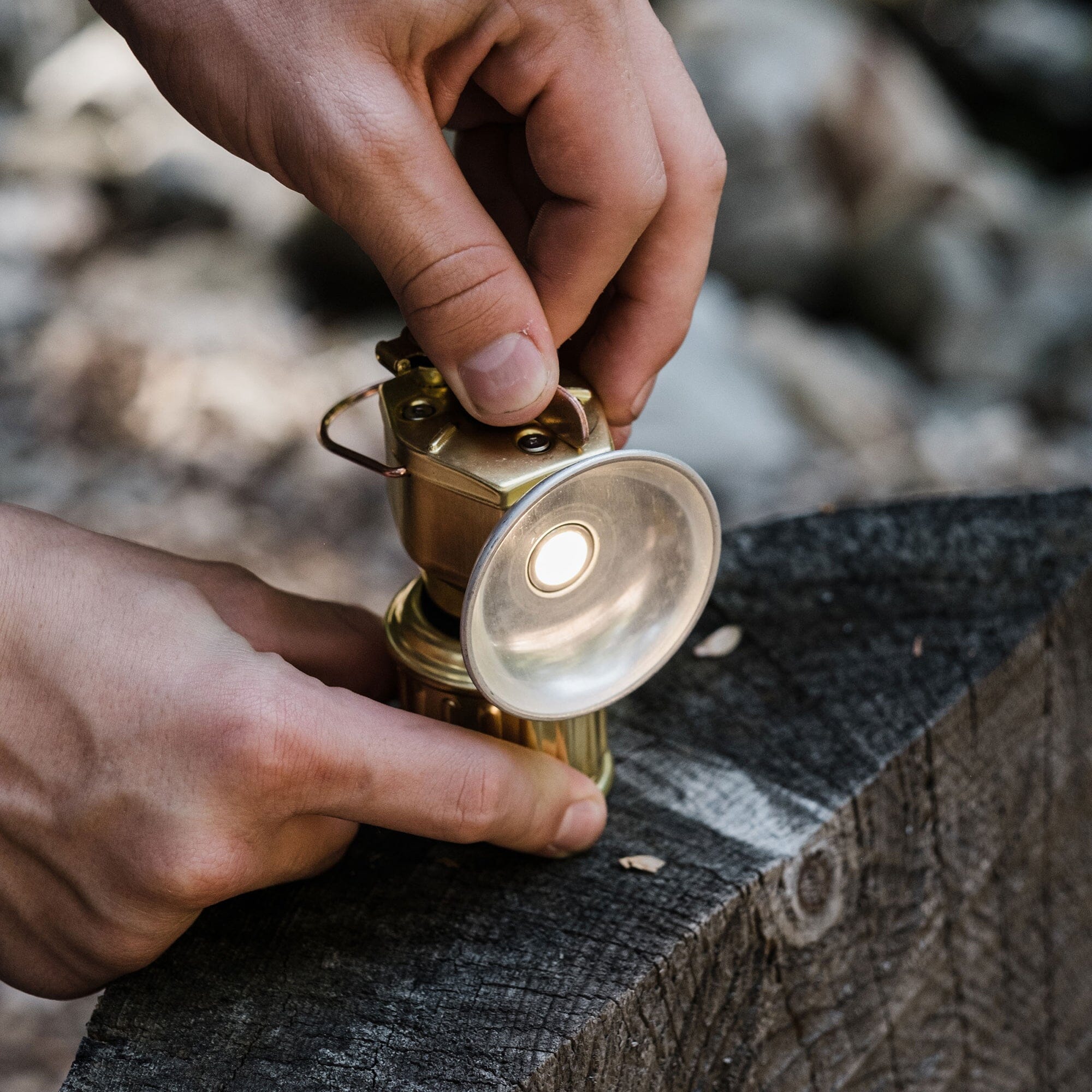 miners-lantern-04-04-LIV-230_MinersLantern-Brass_PDP_13 Miners Lantern